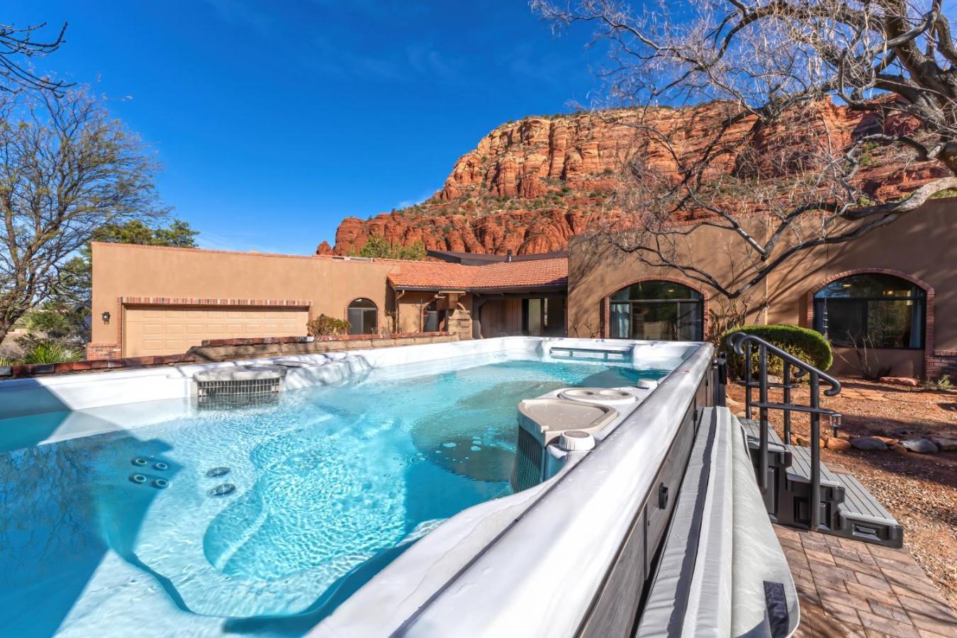 Perfect Chapel With Incredible Views And Private Swim Holiday home Sedona